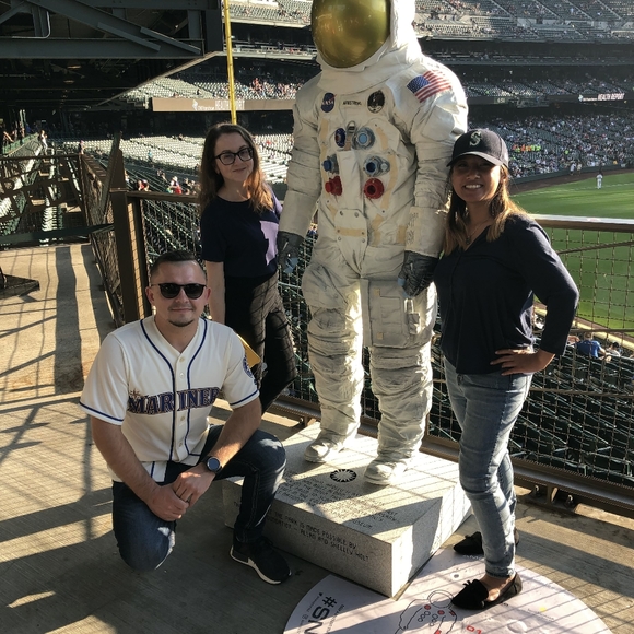 Meet your Posher, Alex - Picture 3 of 11